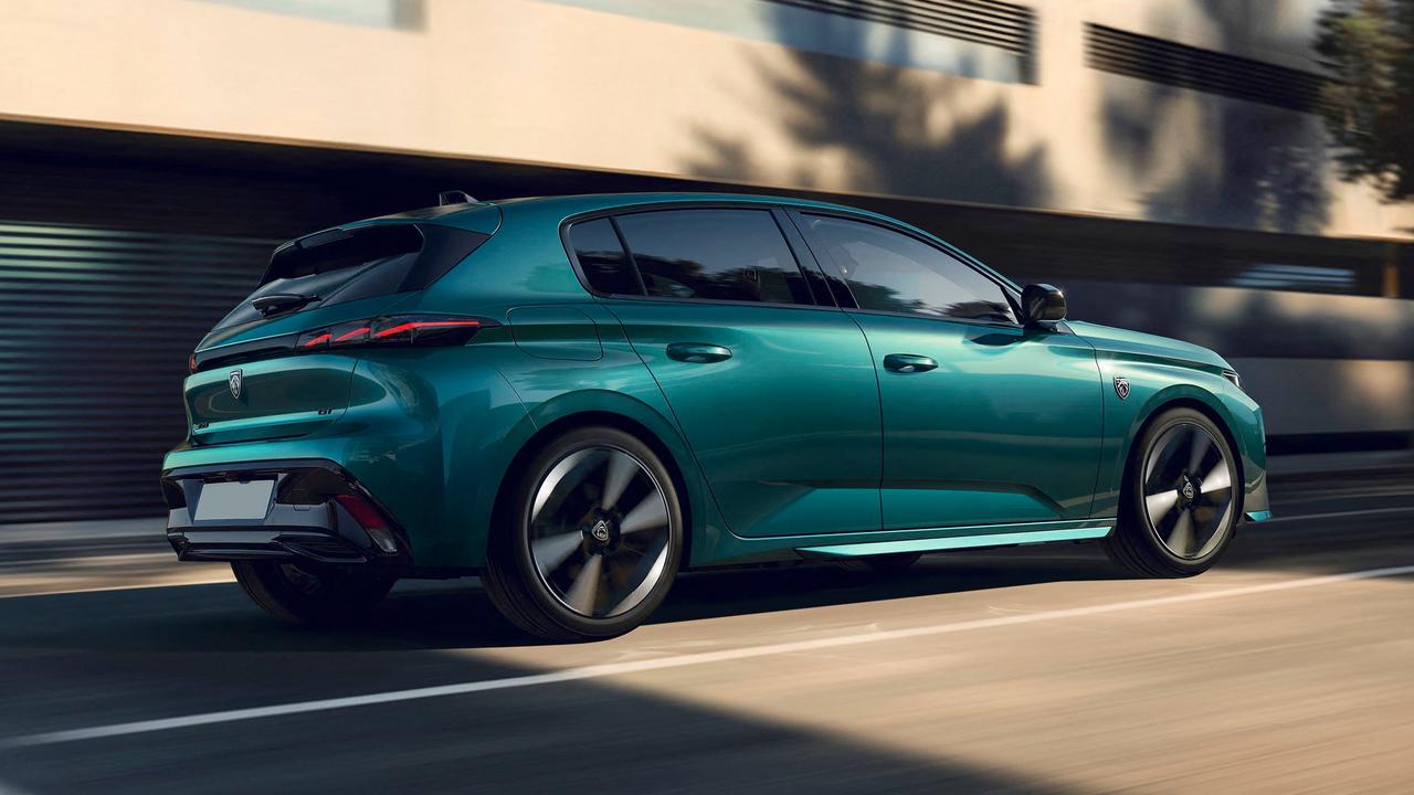 New Peugeot 308 facelift rear