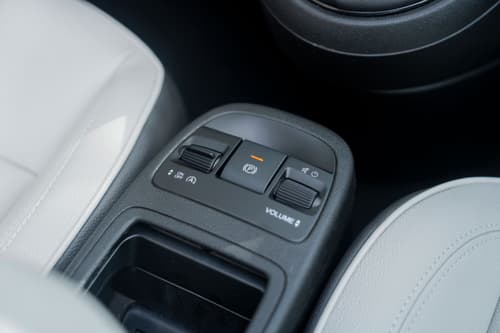 Fiat 500 Hybrid centre console