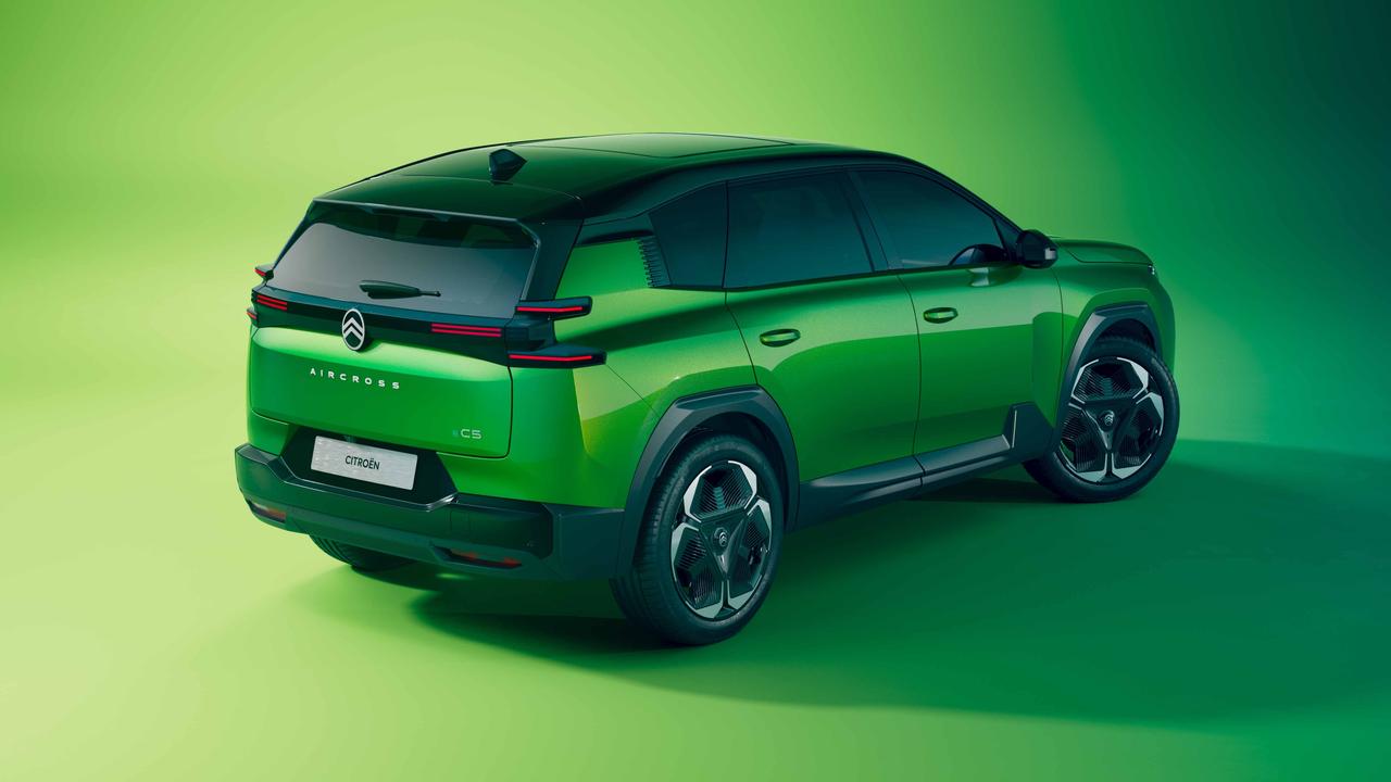 2025 Citroen C5 Aircross rear