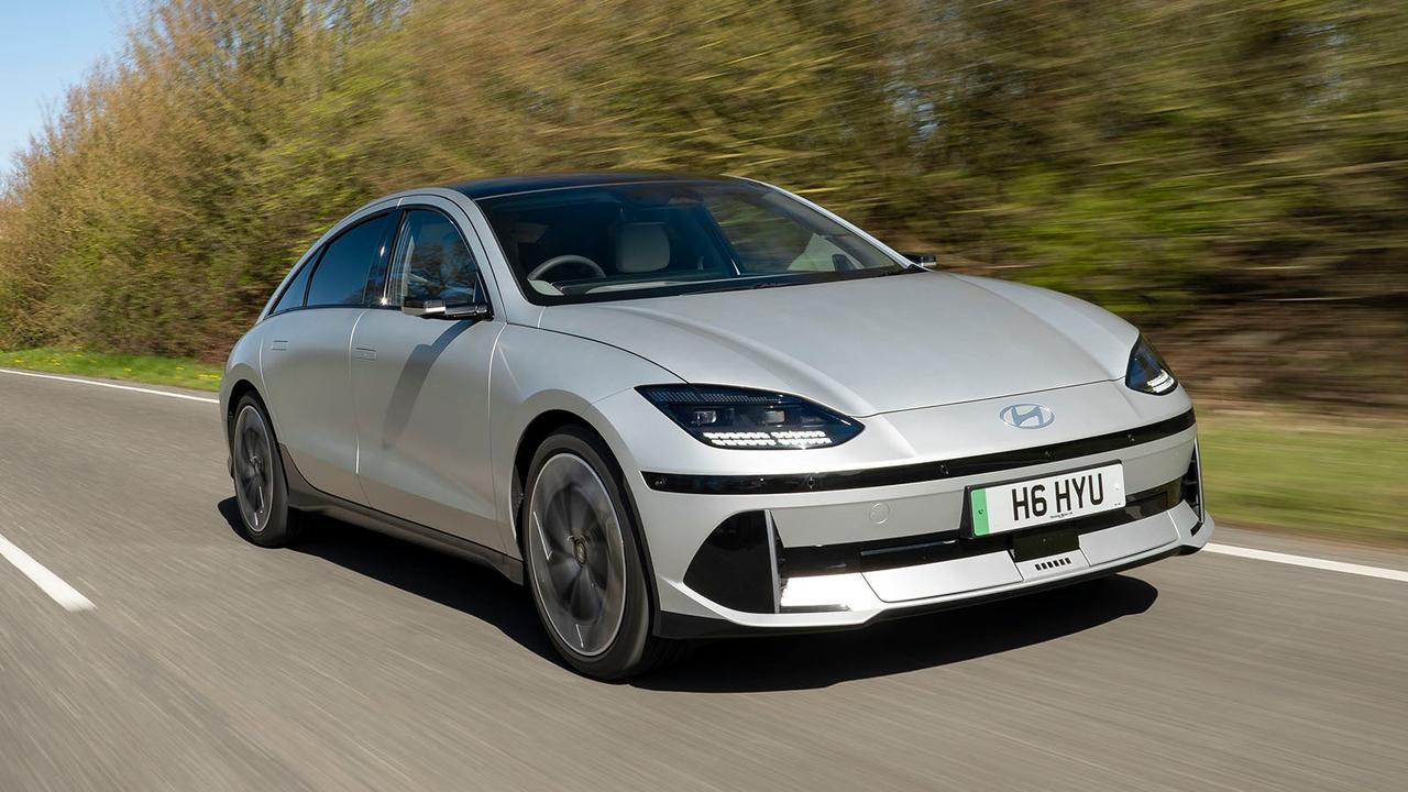 Hyundai Ioniq 6 in silver