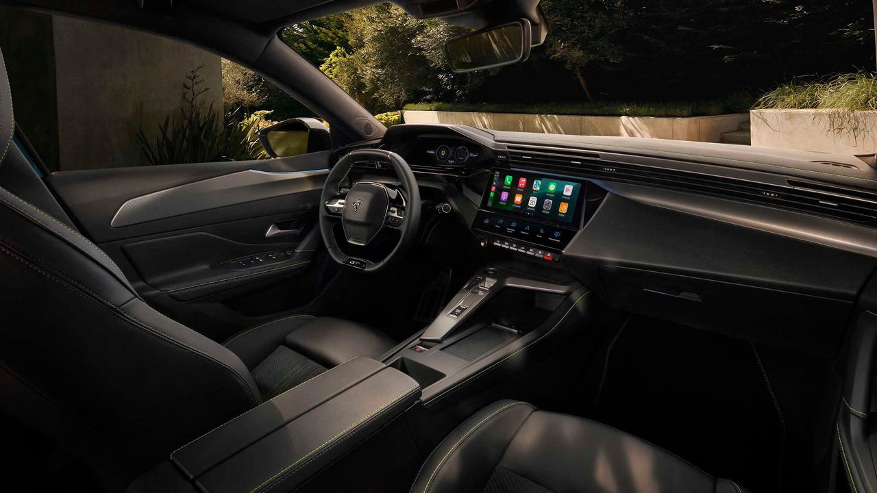 New Peugeot 308 facelift interior