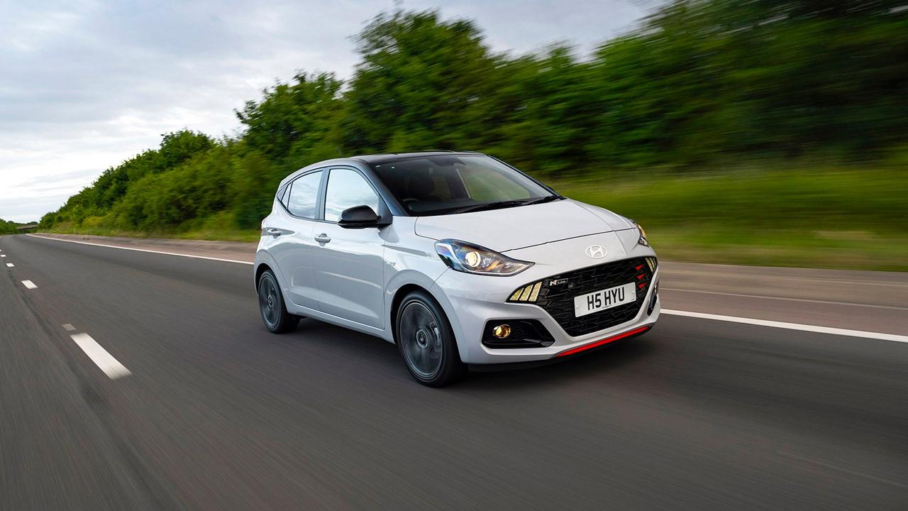 Hyundai i10 in light grey