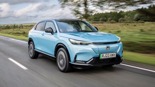 Honda e:Ny1 driving