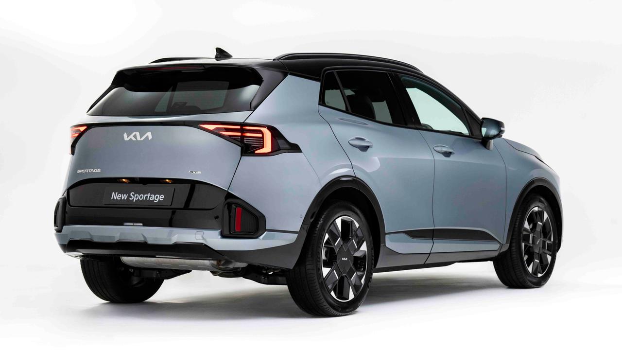 2025 Kia Sportage rear
