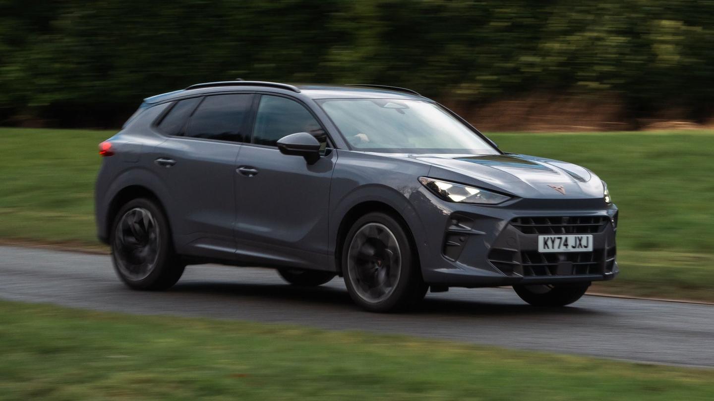 Cupra Terramar driving