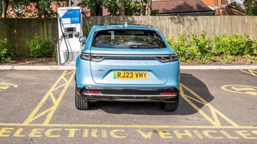 Honda e:Ny1 charging
