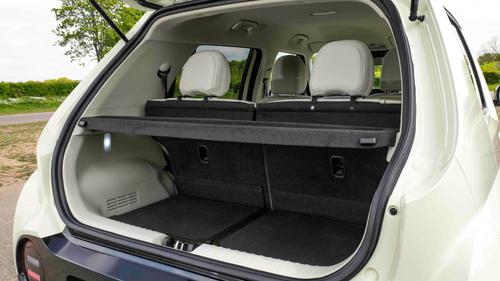 Hyundai Inster boot with parcel shelf in place