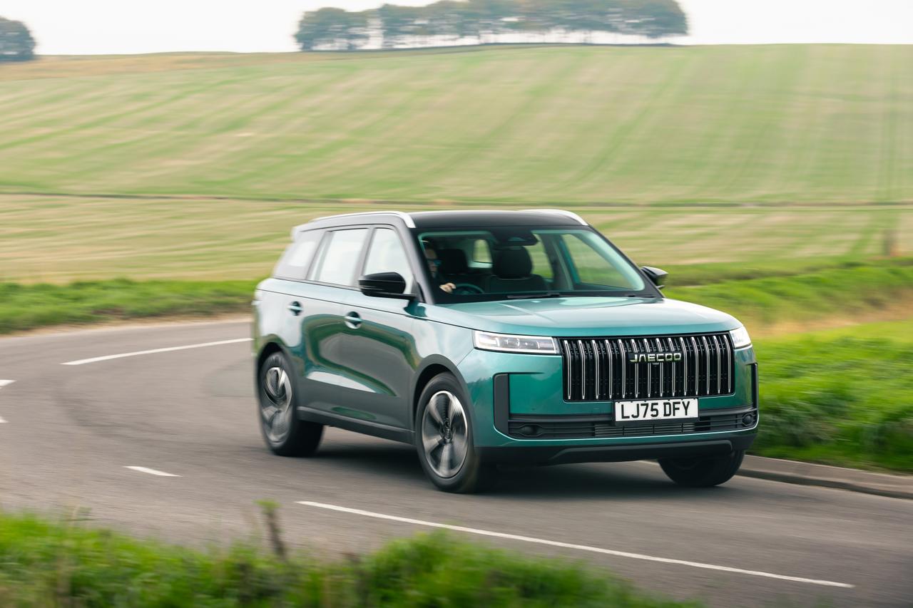 Jaecoo 5 - front driving