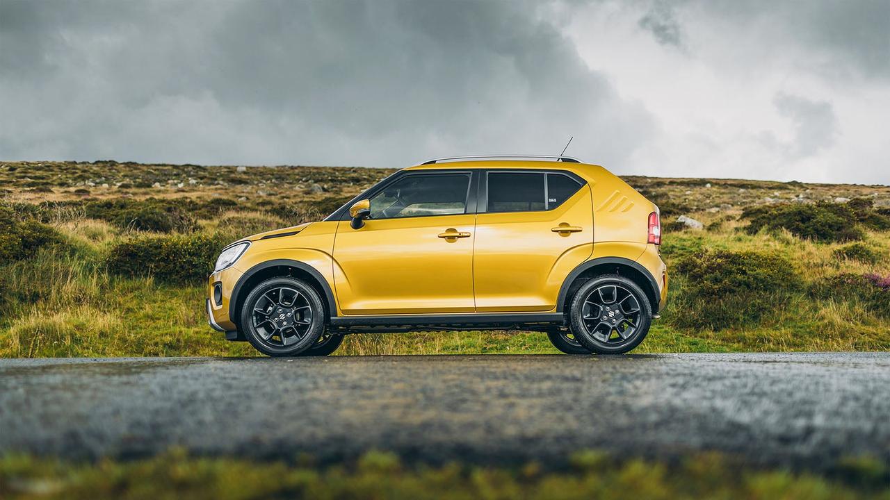 Suzuki Ignis in yellow, side-on static