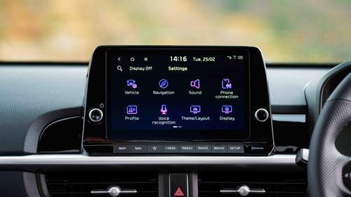 Kia Picanto review infotainment system