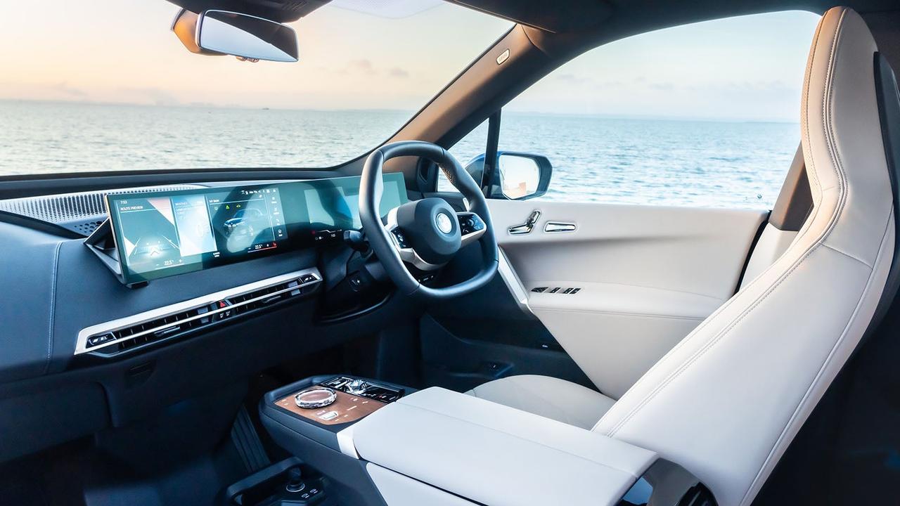 Review – BMW iX – interior