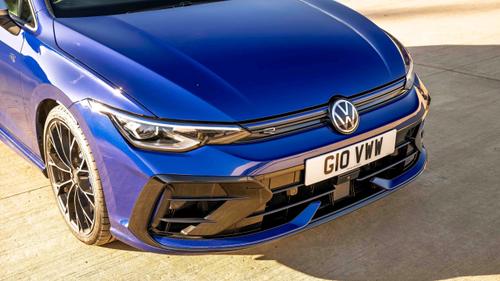 VW Golf R headlight