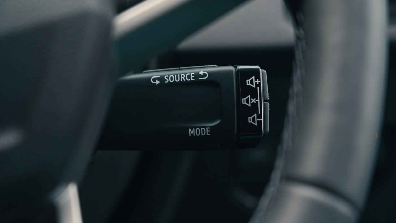 Dacia Bigster audio controls
