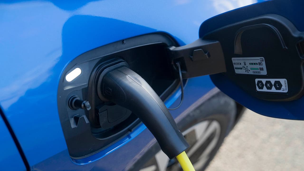 Volkswagen ID. Polo review – charging detail