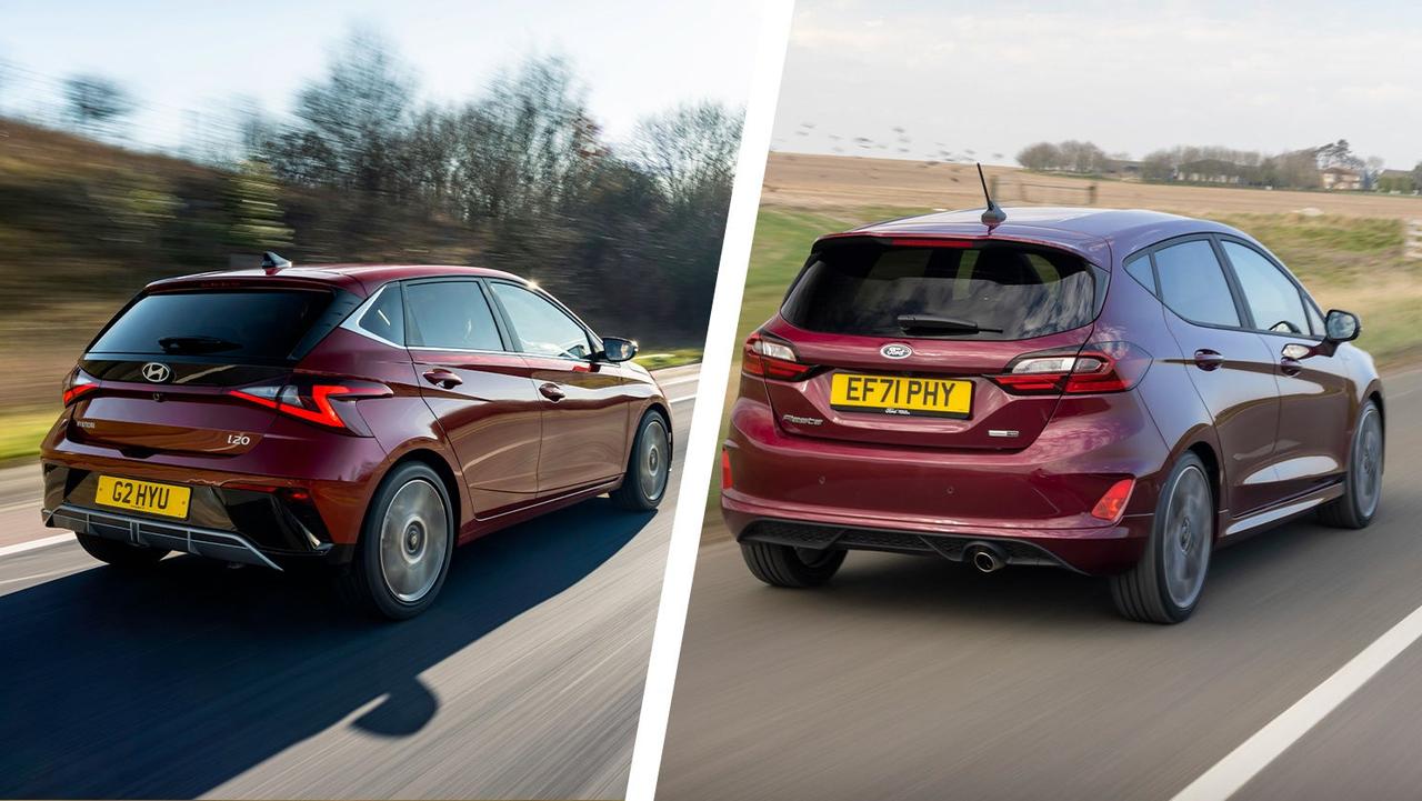 Hyundai i20 vs Ford Fiesta rear