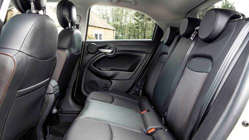 Fiat 500X rear seats