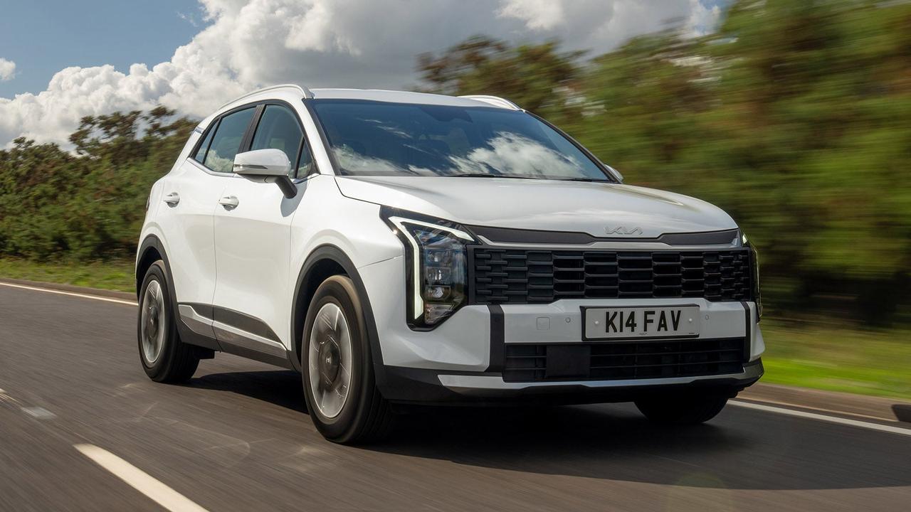 Kia Sportage in white
