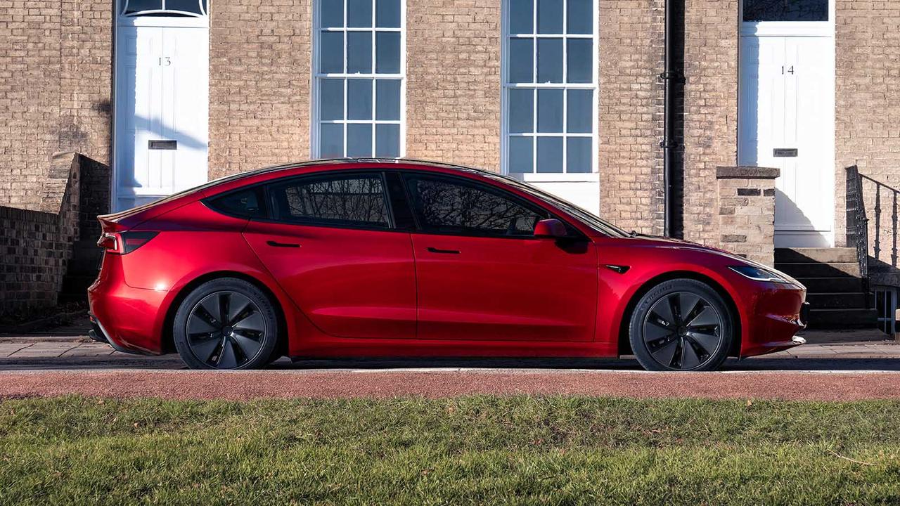 Tesla Model 3 side