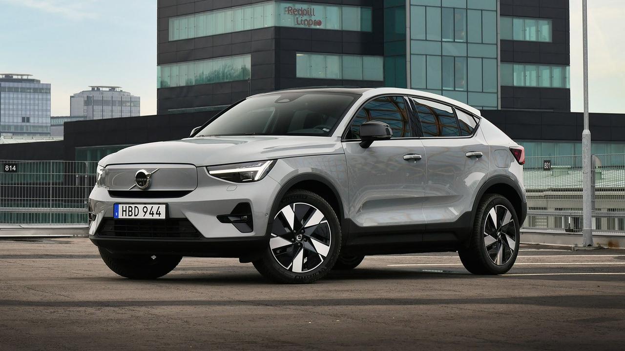 Volvo EC40 in silver