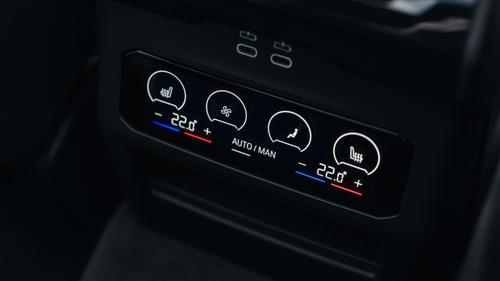 BMW M5 rear seat air con controls