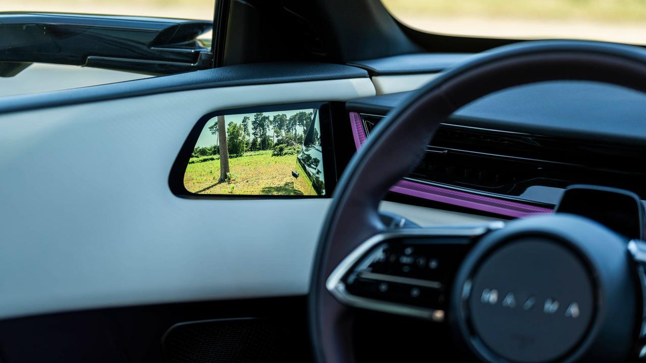 2026 Mazda CX-6e digital mirrors