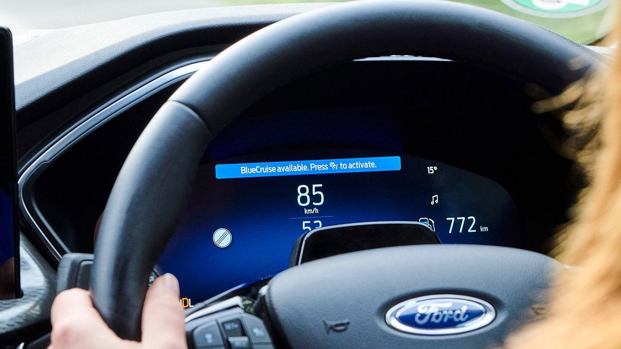 Ford BlueCruise dashboard prompt