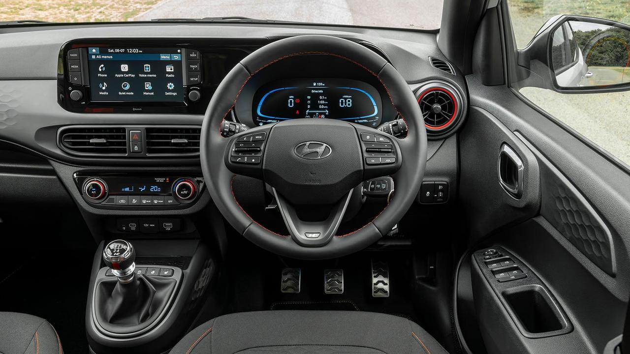 Hyundai i10 interior