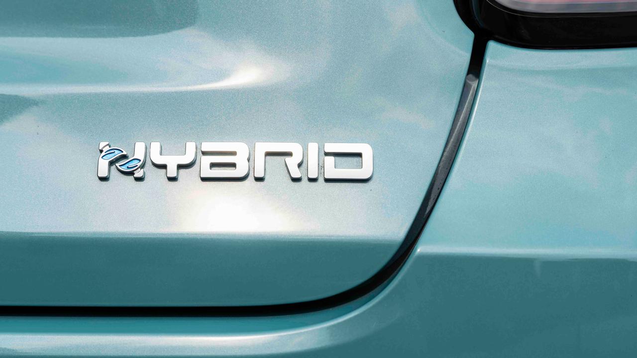 Fiat 600 Hybrid badge