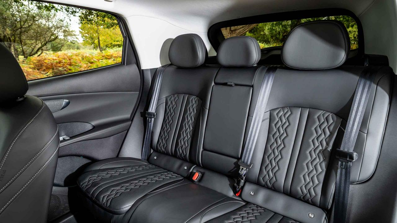 Lepas L6 rear seats