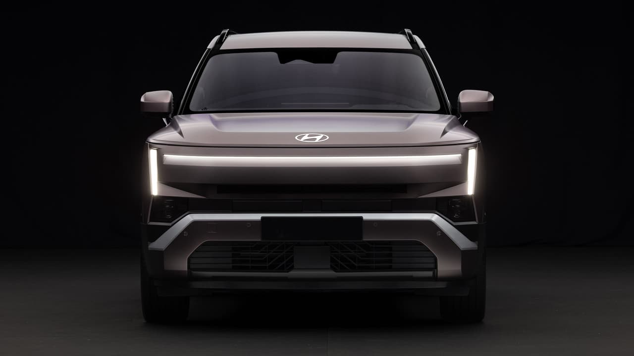 2027 Hyundai Tucson reveal front