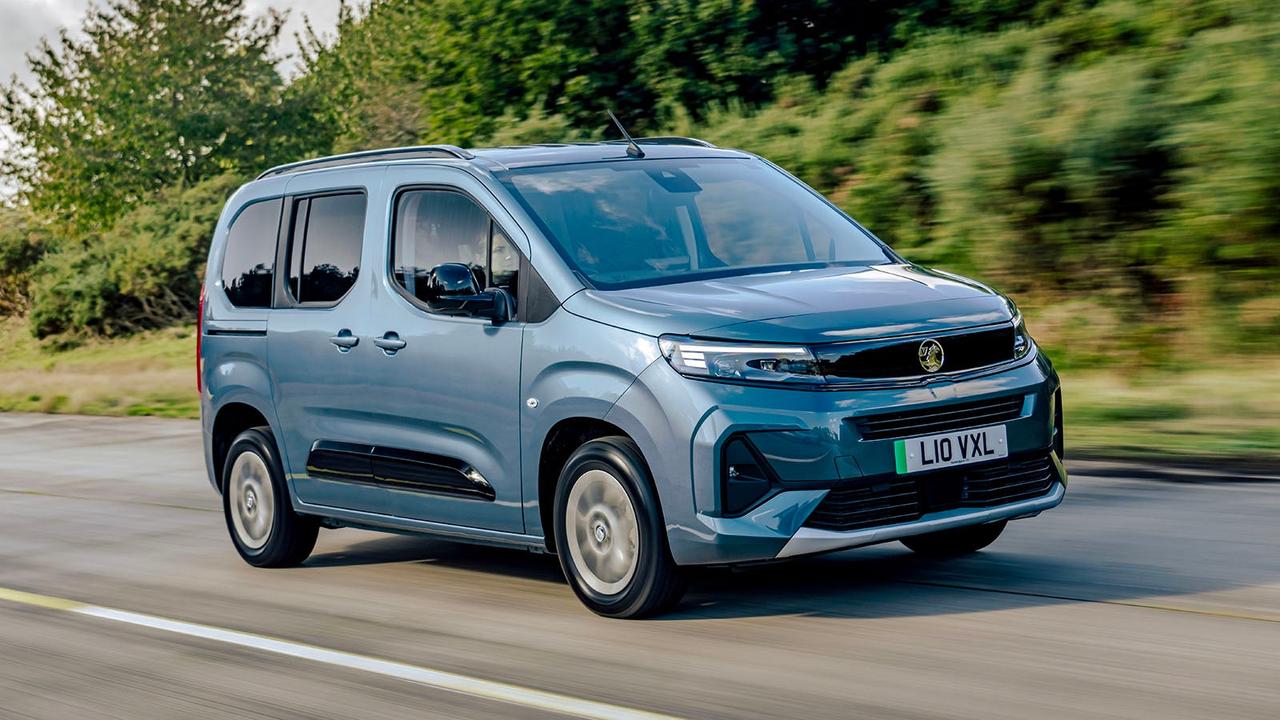 Vauxhall Combo Life in blue