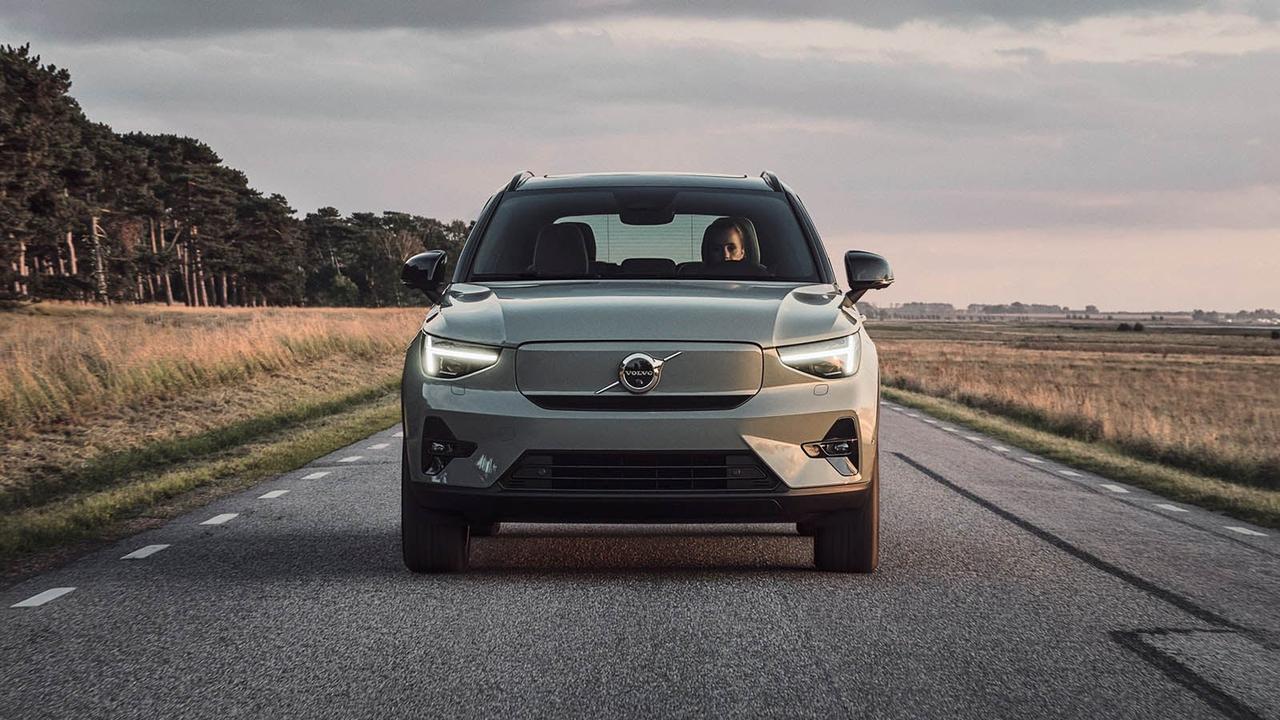 Volvo XC40 front shot