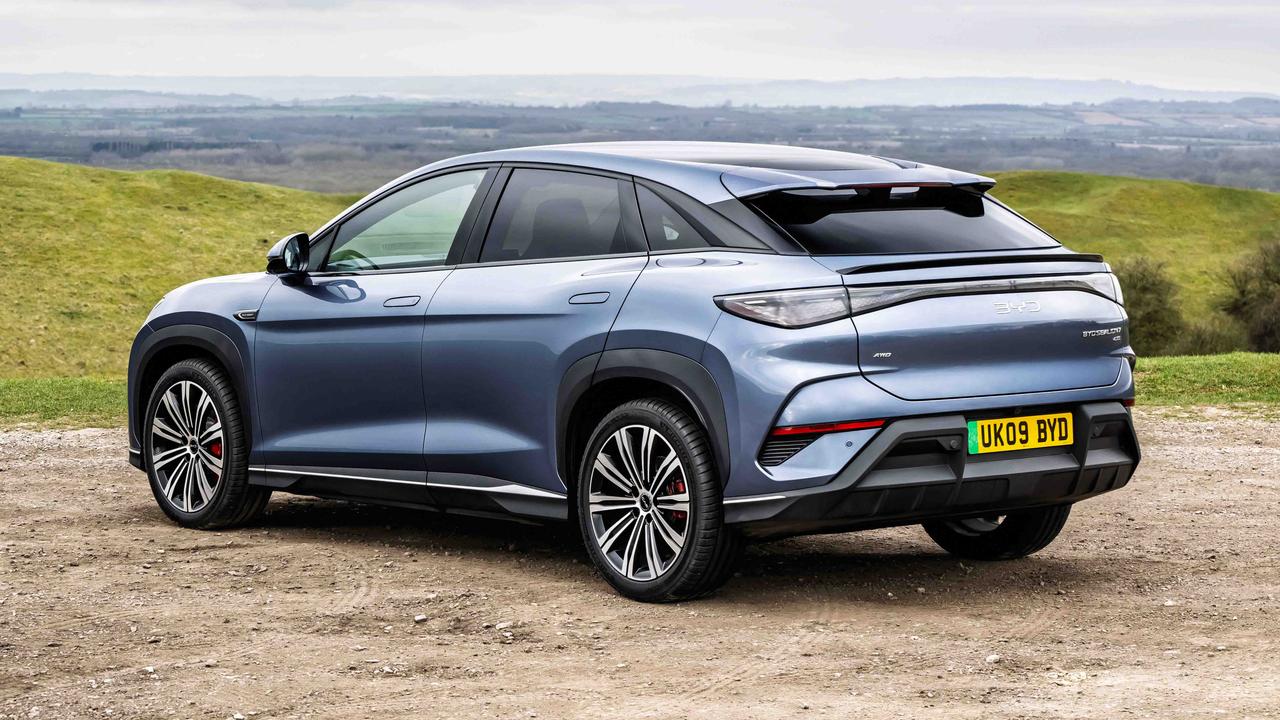 BYD Sealion 7 rear/side view