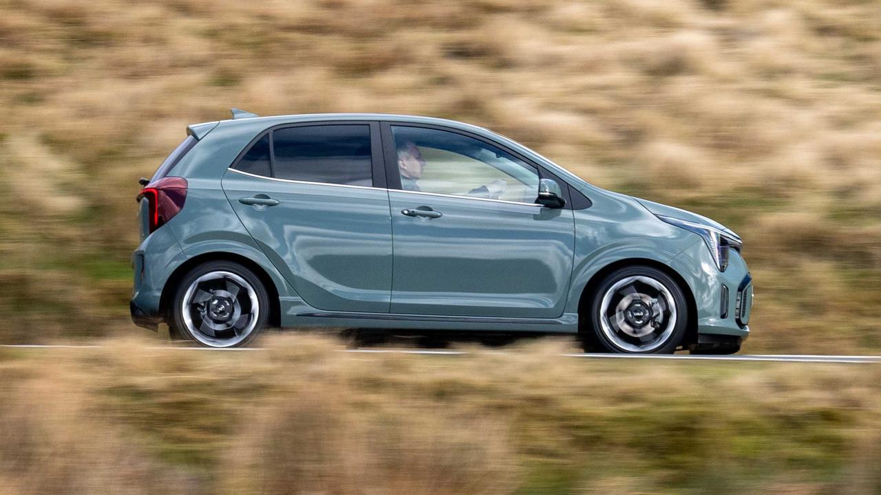 Kia Picanto driving side view