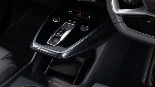 Audi Q4 gear selector