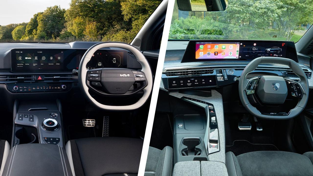 Kia Sportage vs Peugeot 3008 interior