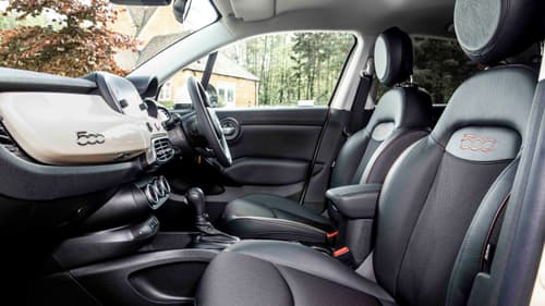 Fiat 500X front seats