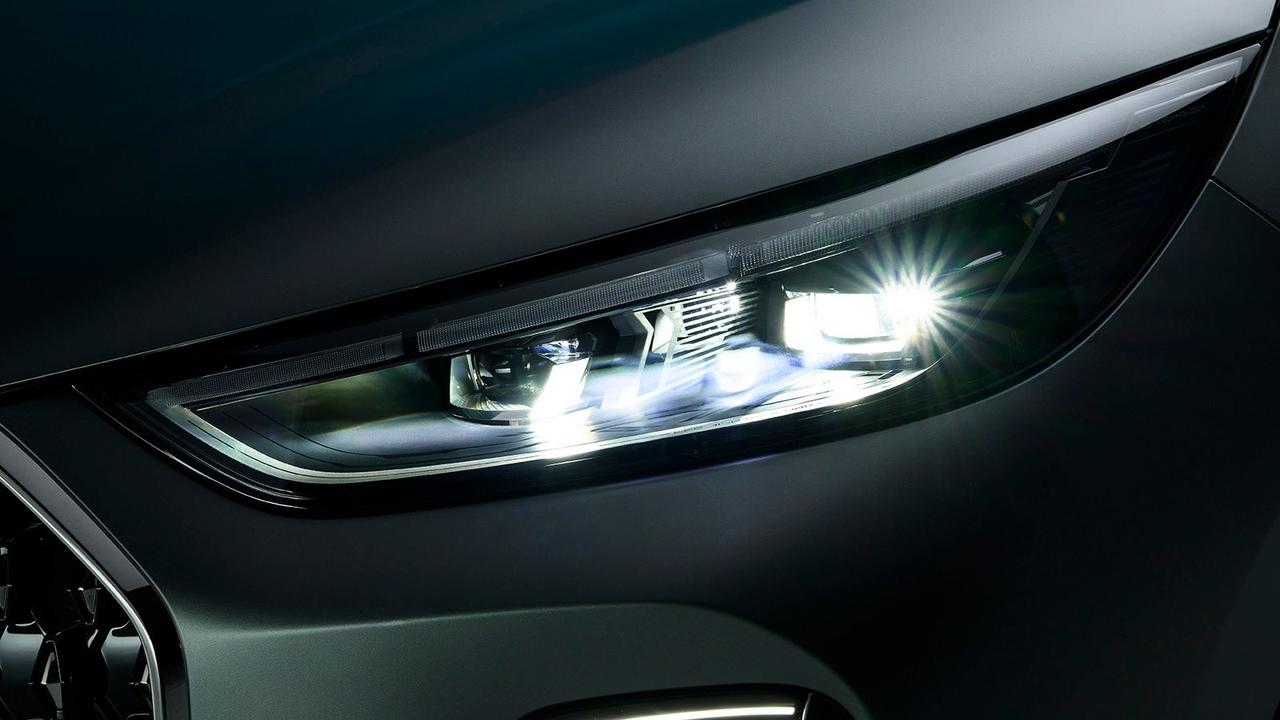 Chery Tiggo 9 headlight detail