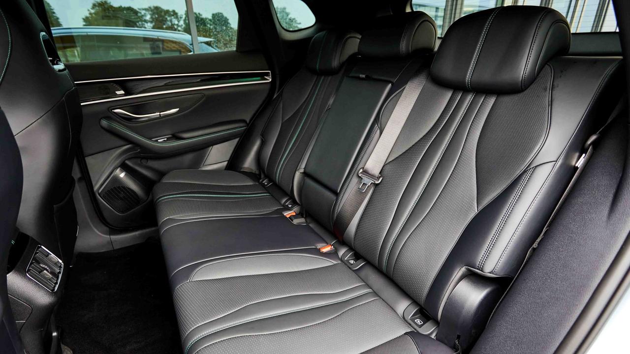 BYD Seal U rear seats