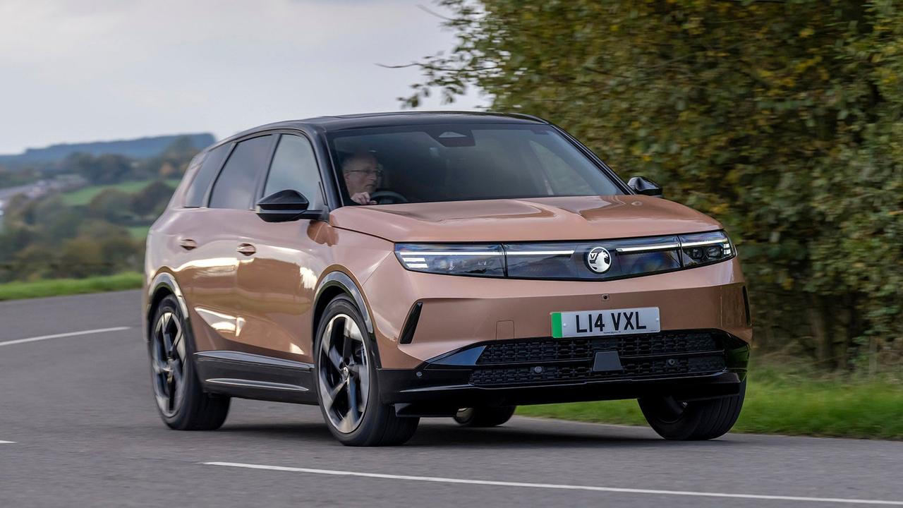 Vauxhall Grandland in copper