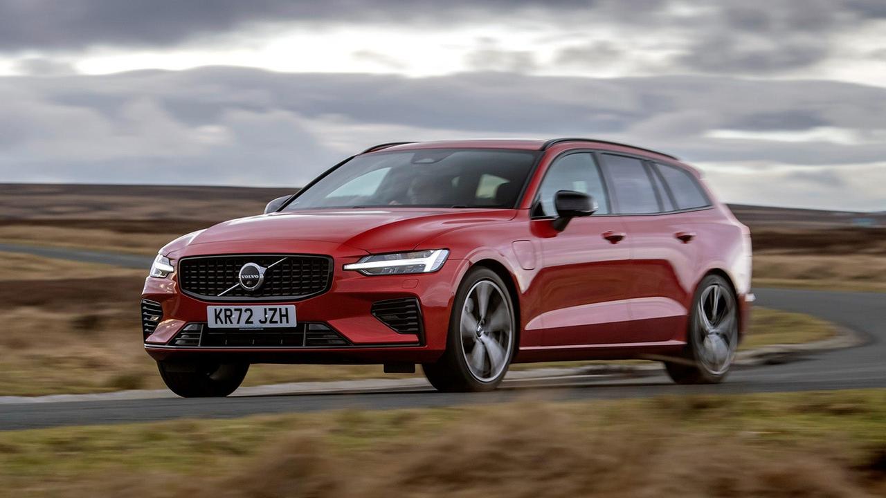 Volvo V60 in red