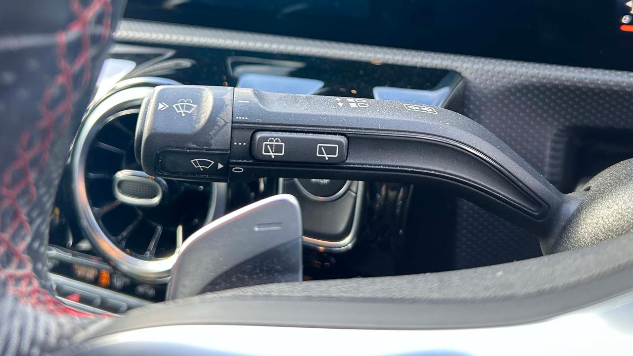 Mercedes A-Class indicator stalk with windscreen controls