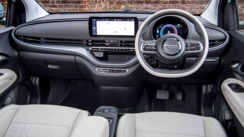 Fiat 500e interior
