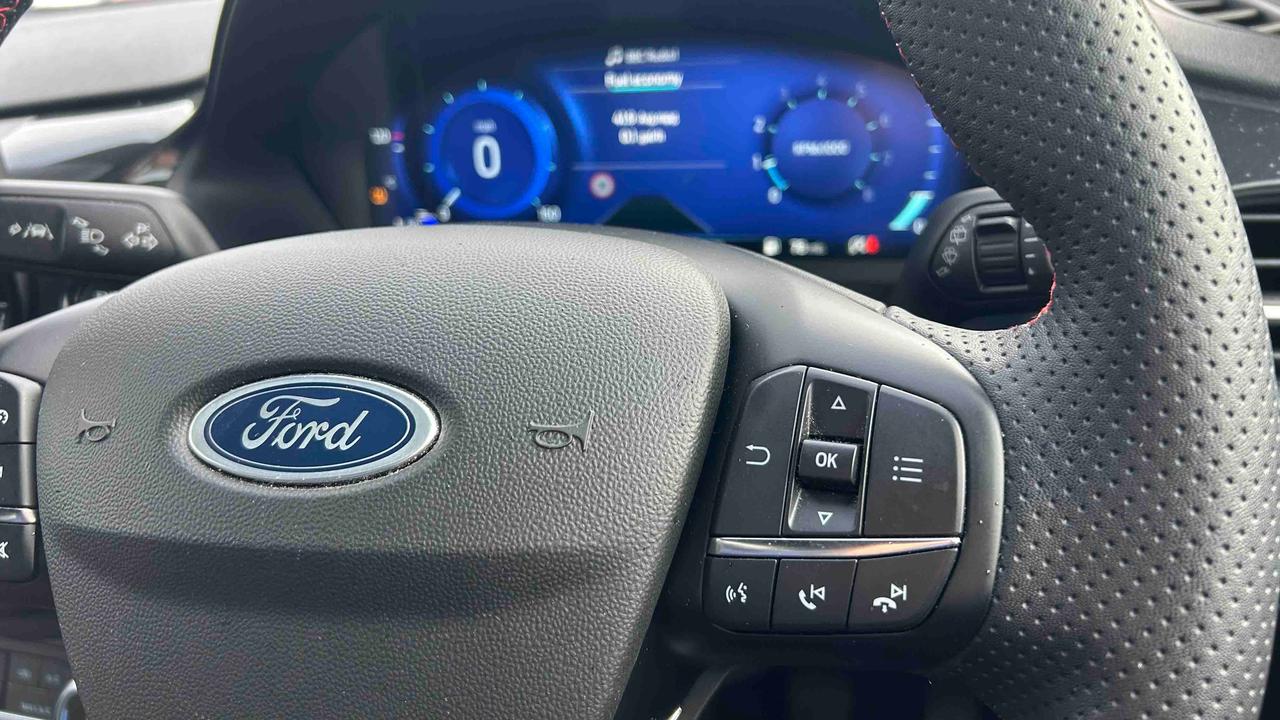 Ford Fiesta steering wheel controls