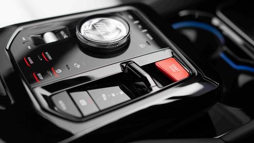 BMW M5 centre console