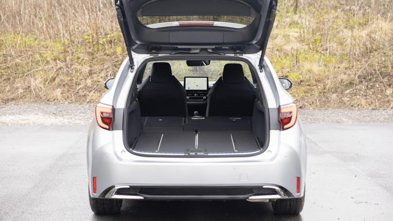 Toyota Corolla estate boot