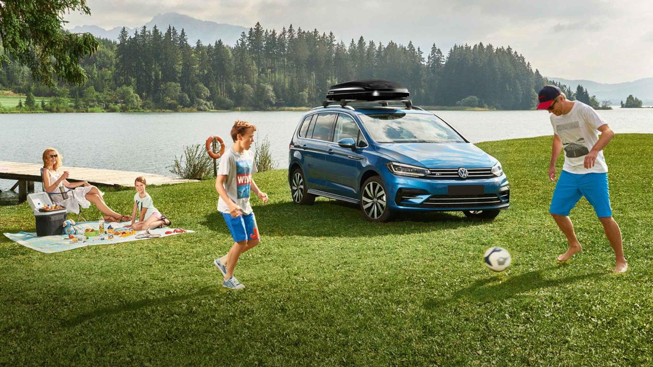 VW Touran lifestyle family image