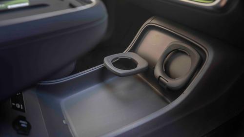 Leapmotor B10 cupholders