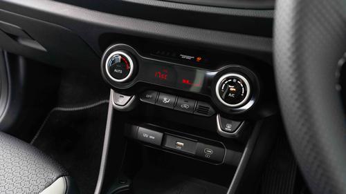 Kia Picanto air conditioning controls