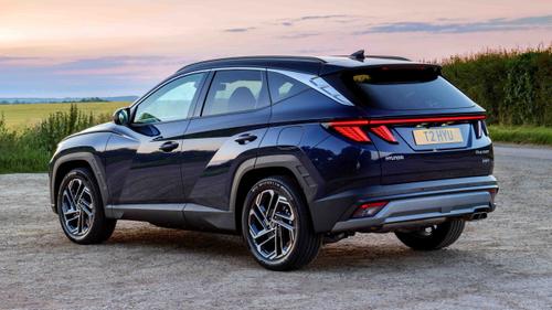 Hyundai Tucson rear/side view